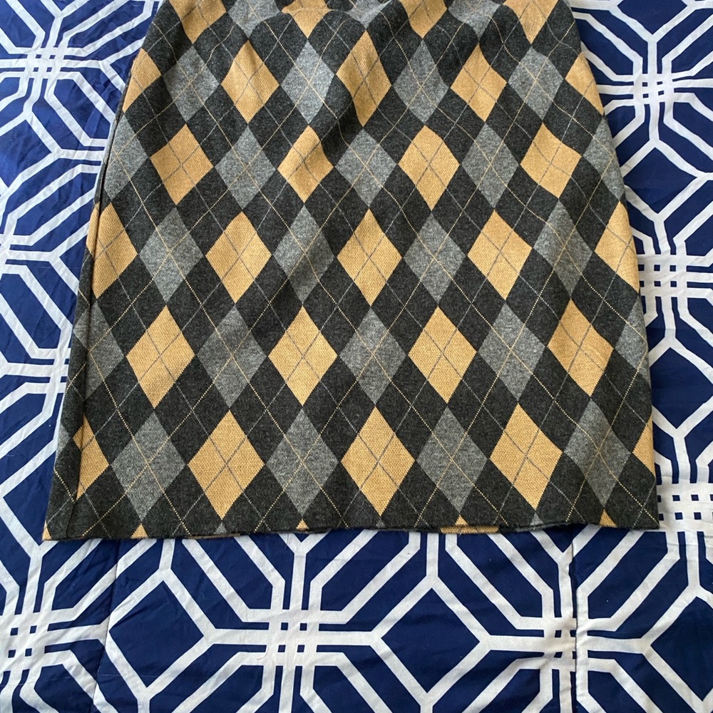 Stylish Argyle Pattern Skirt - Gray and Gold